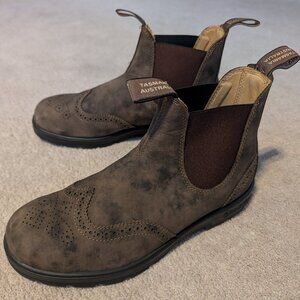 Blundstone slip on *RARE* rustic brown men's brogue wing tip *NEW*